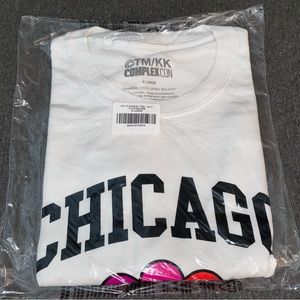 *NWT* Takashi Murakami X ComplexCon Chicago Flower Tee